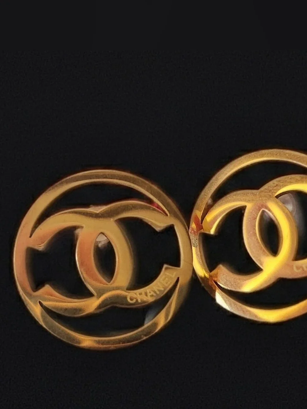 CHANEL Gold Circular Interlocking CC Logo Stud Earrings